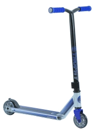 Crisp Trophy Pro stunt scooter